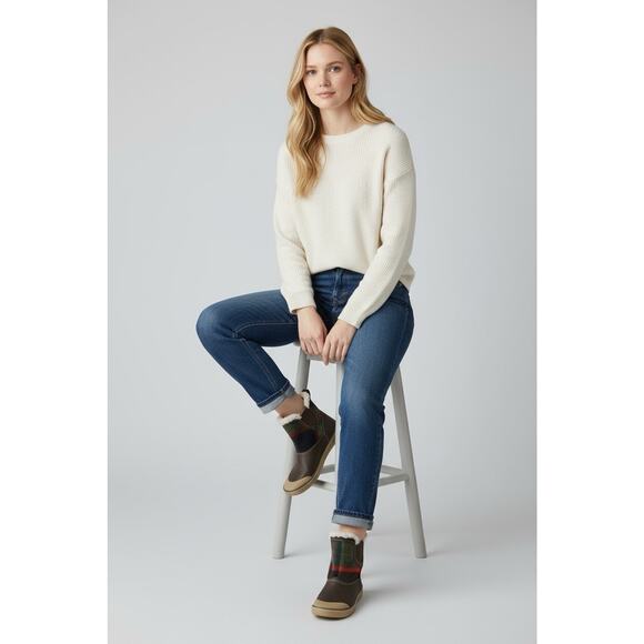 KEEN Elsa Women's Size 7 Brown Plaid Chelsea Boots Sherpa Lining Waterproof - Picture 1 of 2